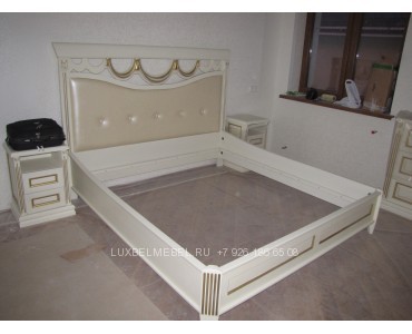 Кровать из массива 1375
