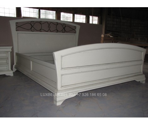 Кровать из массива 1373